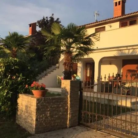 Matea In Finida 1km From The